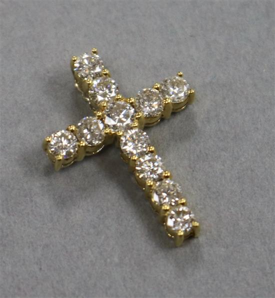 A yellow metal and diamond set cross pendant, with a 1.00ct total diamond weight, 20mm.